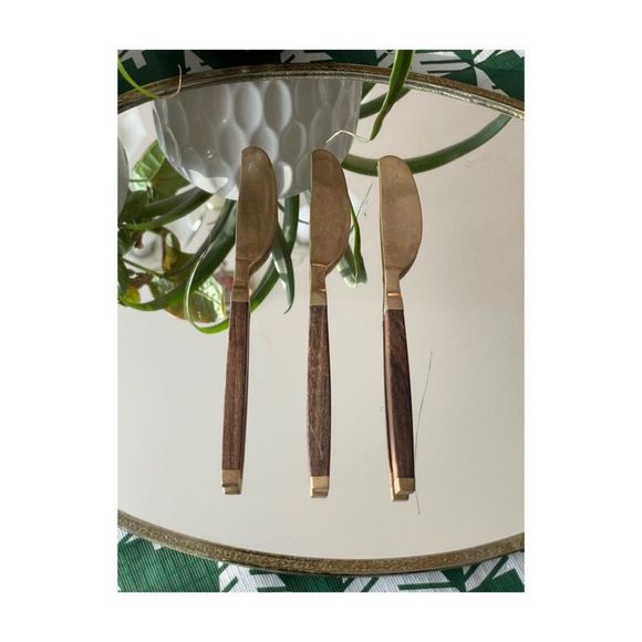 Vintage Brass & Walnut Wood Butter Knife Set of 8 - Picture 2 of 9